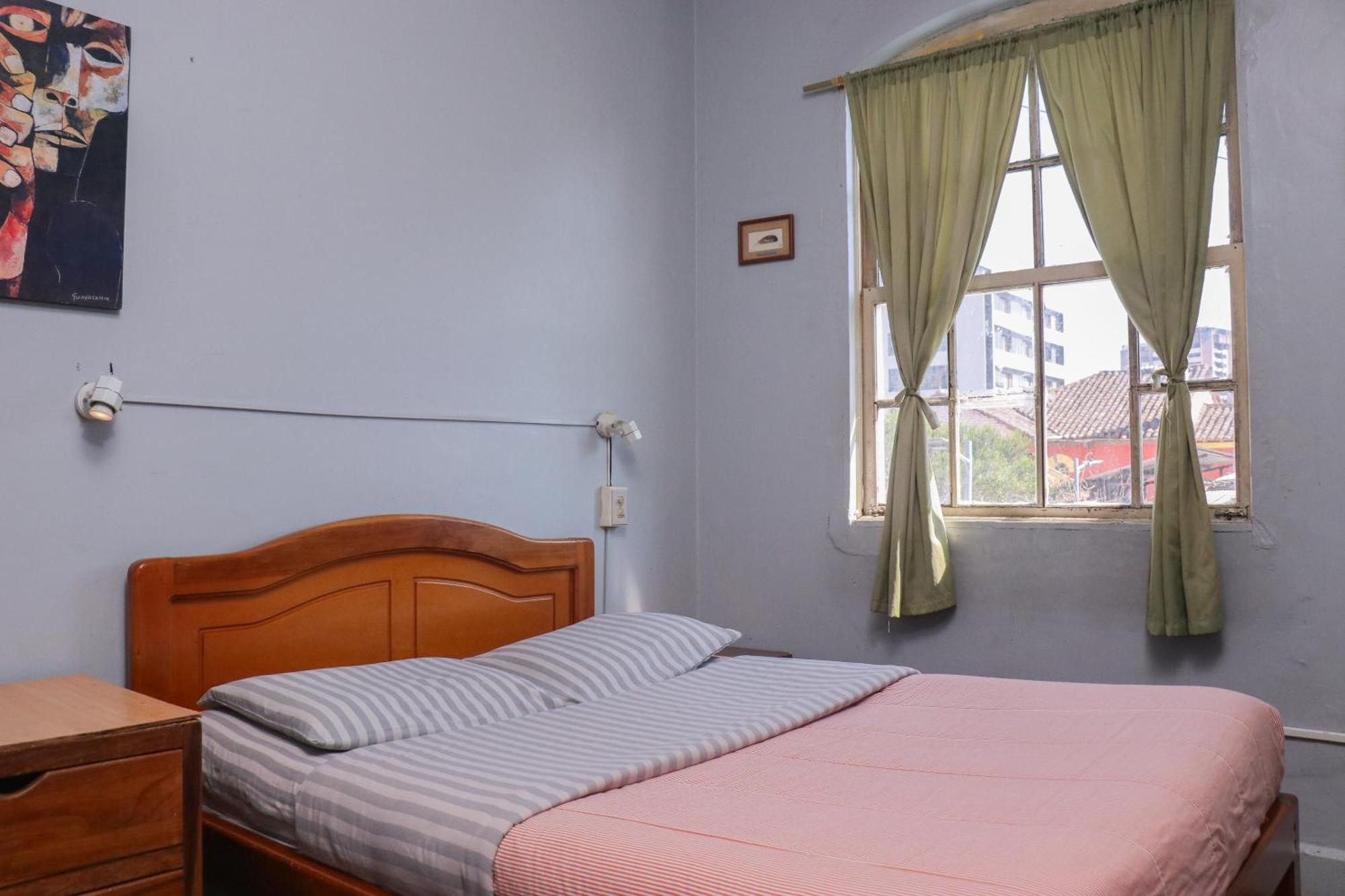 Blue House Youth Hostel Quito Zewnętrze zdjęcie