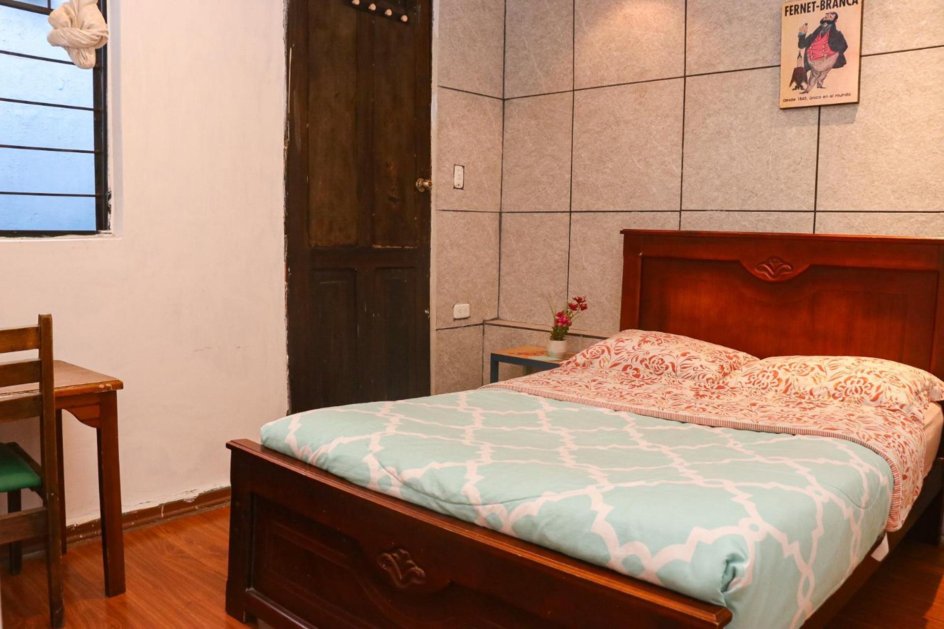 Blue House Youth Hostel Quito Zewnętrze zdjęcie